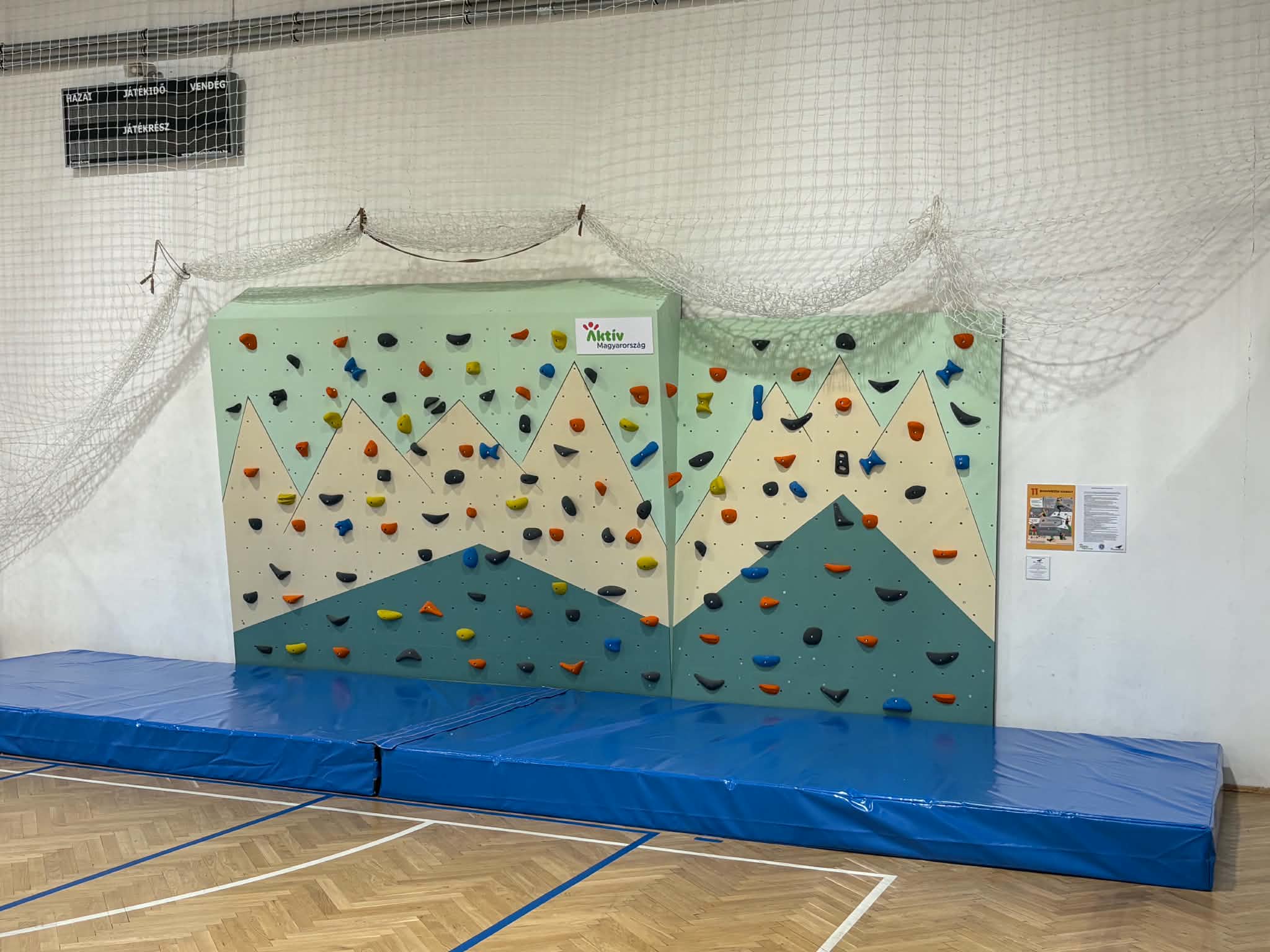 Nyíregyháza – Bem József Általános Iskola boulder fal